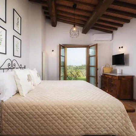 Casa Ora D'oro - Panoramic Views / Pool / Private Garden Villa